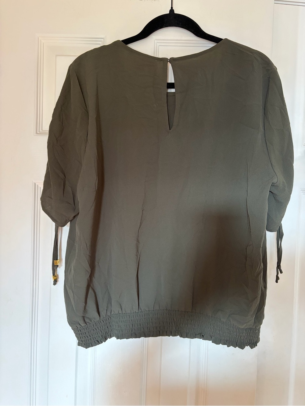 Michael Kors Olive Green Short Sleeve Tie-Detail Blouse NWT - Picture 2 of 6